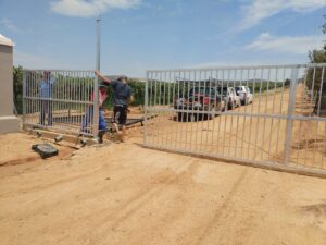 gate motor repair paarl wellington garage door operator repair electric fence installation intercom system service, alarm security system, home and business automation access control product prices Riebeek Malmesbury stellenbosch franschhoek cape Town Western cape CCTV camera